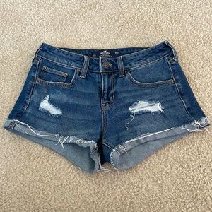 Hollister 3” Low rise jean shorts